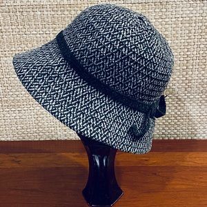 Vegan Cloche Herringbone Velour 